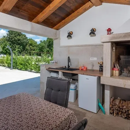 Marijanin Vrt Guest house Tinjan